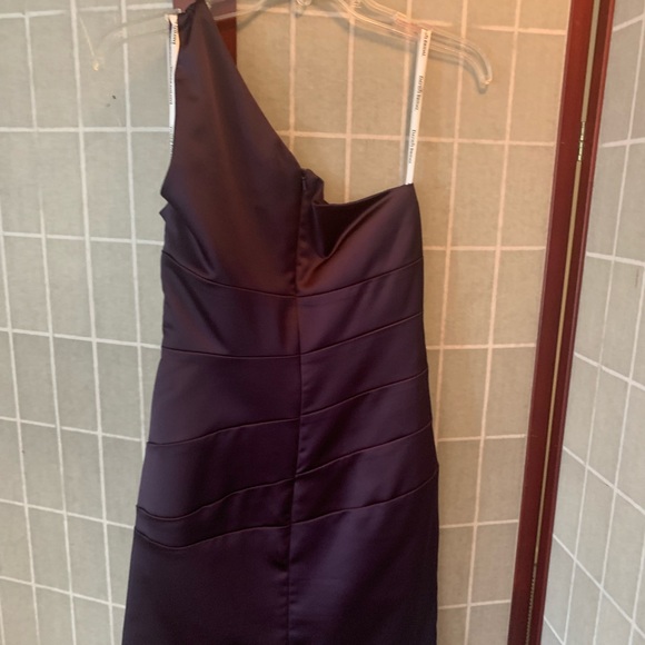 David’s Bridal Plum Dress Size 6 - Picture 4 of 7